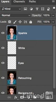 قرار دادن لایه های تصویر در لایه دیگر برای ادغام و هم چنین تغییر اسم این لایه به نام sparkle در فتوشاپ از آموزش روتوش پرتره
